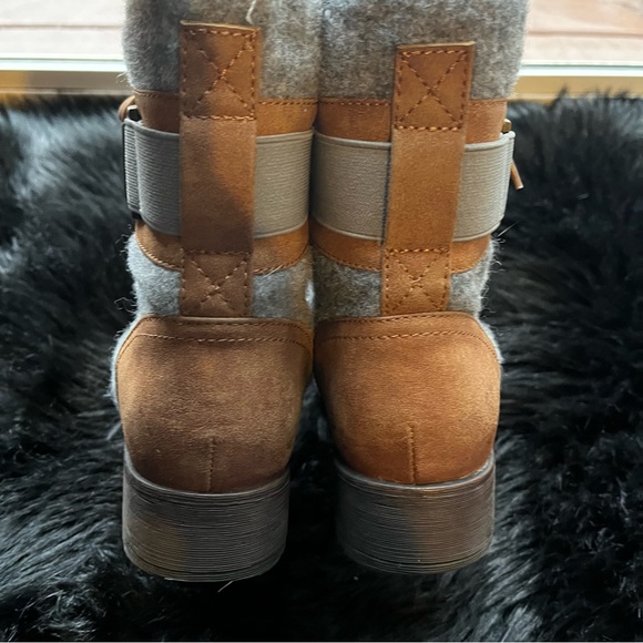 Crown Vintage “Nadia” Ankle Boots - Picture 8 of 10